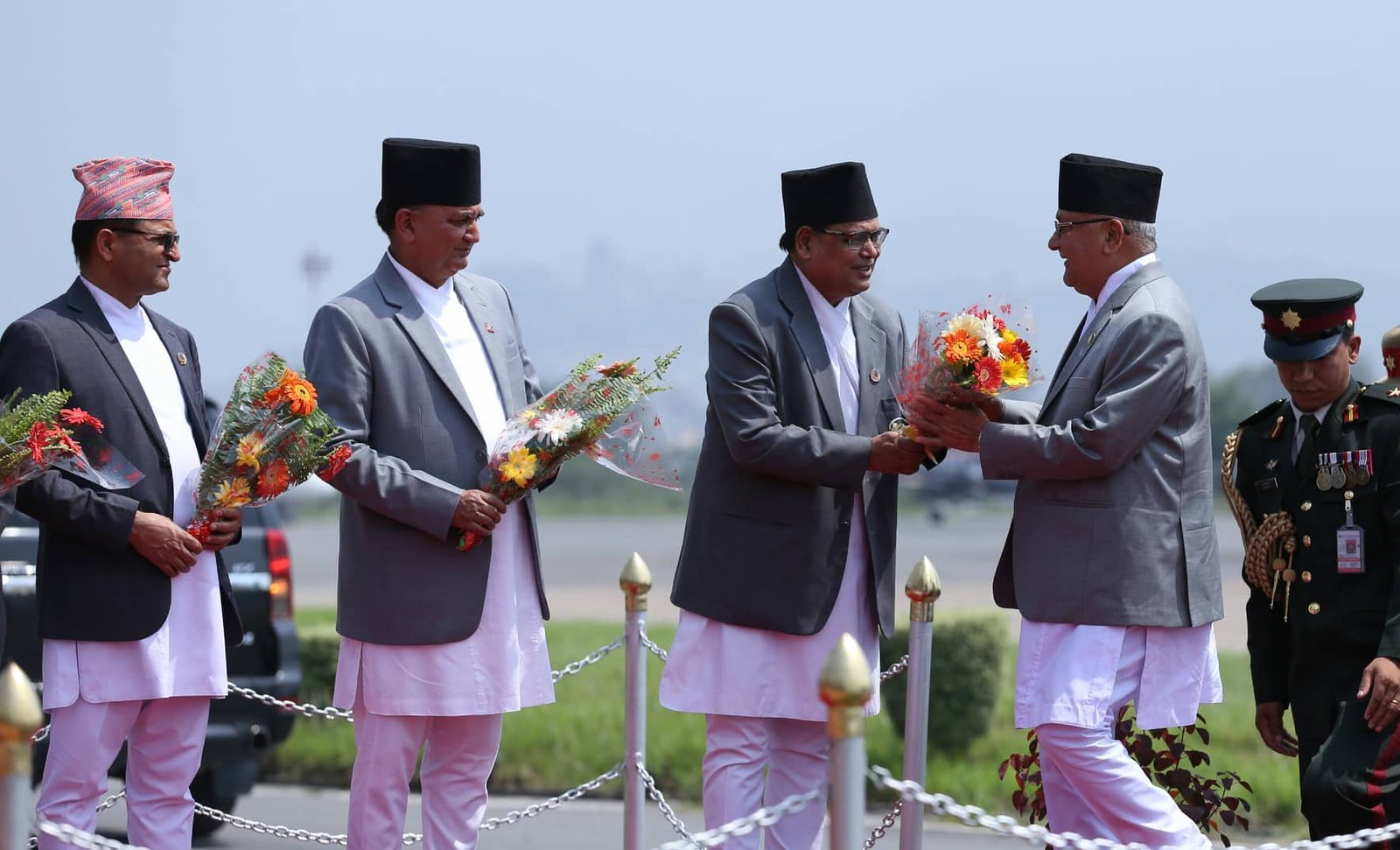 प्रधानमन्त्री ओली यूरोप भ्रमण सम्पन्न गरी स्वदेश फर्किंदा त्रिभुवन विमानस्थलमा जारी गरिएको प्रेस नोट (पूर्णपाठ)