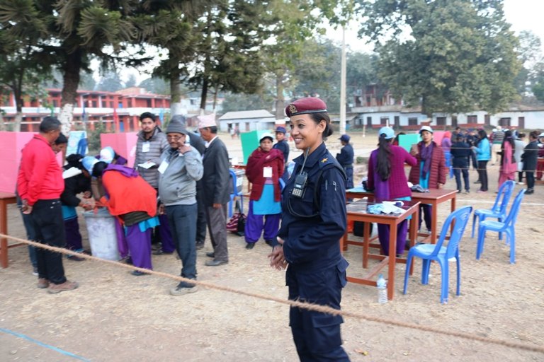 जनमावि केन्द्रमा महिलाको नेतृत्वमा मतदान सम्पन्न (फोटोफिचर)