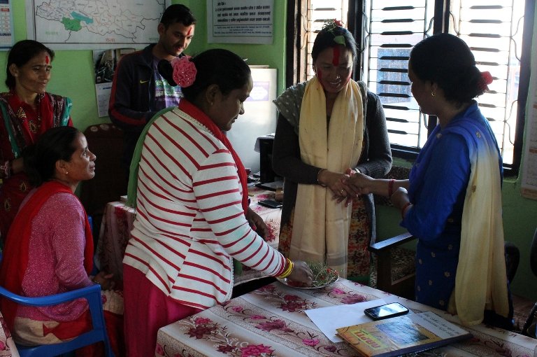 द्वन्द्वपीडितद्वारा गाउँपालिका उपाध्यक्षलाई बधाई 