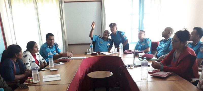 महिला हिंसा अन्त्य गर्न प्रहरी संगसंगै