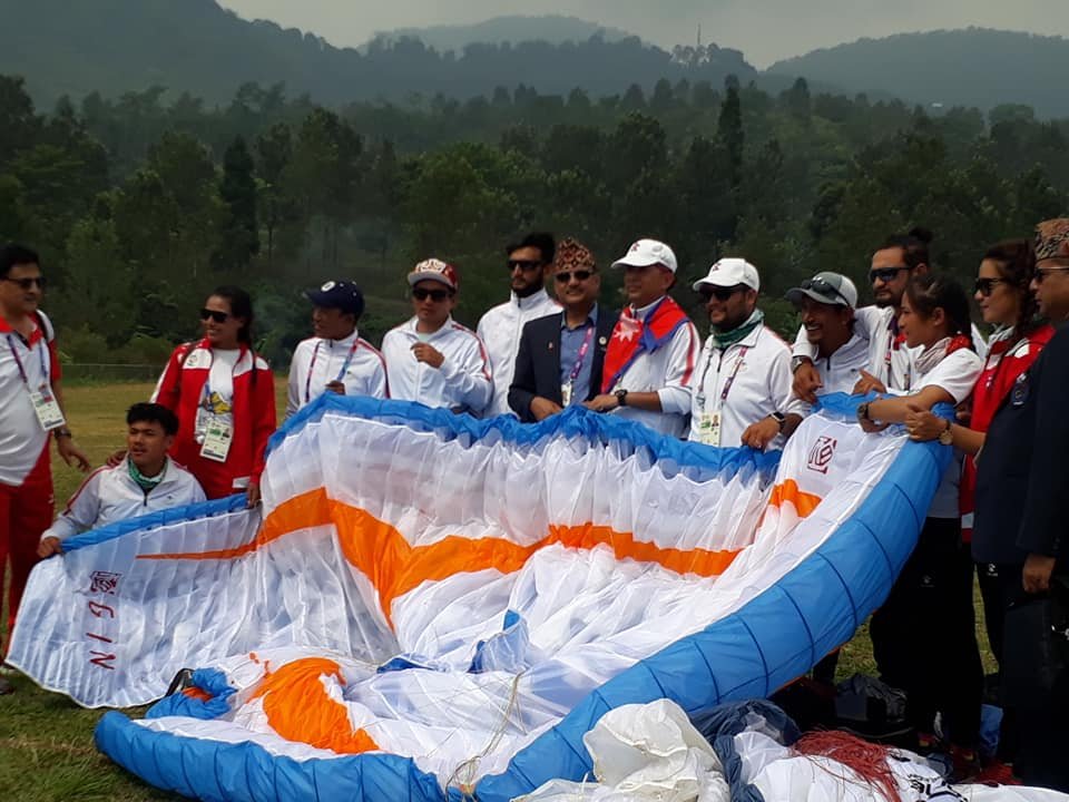 प्याराग्लाइडिङमा नेपाललाई रजत पदक