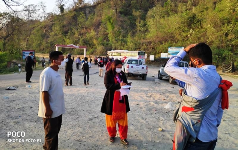 सुर्खेतको बबईबाट ७८ नागरिकको उद्धार, क्वारेन्टाईनमा राखिने 