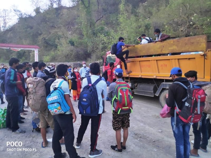 कर्णाली भित्रिएका नागरिकलाई घर फर्काउन पहल गर्दै भेरीगंगा नगरपालिका