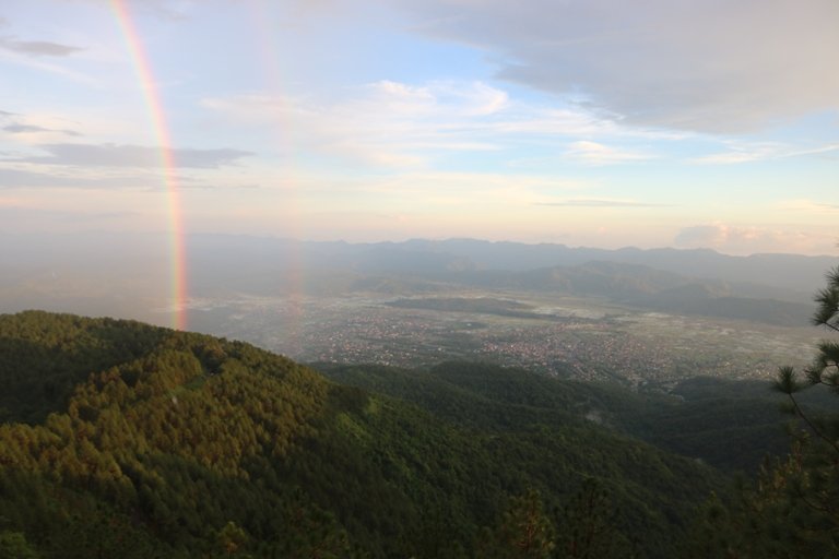 'साथ तपाईंको नेतृत्व हाम्रो, हामी बनाउँछौं वीरेन्द्रनगरलाई राम्रो'