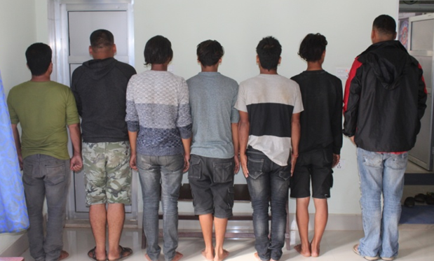 बसपार्कमा यात्रु तानातान गर्ने कारवाहीमा