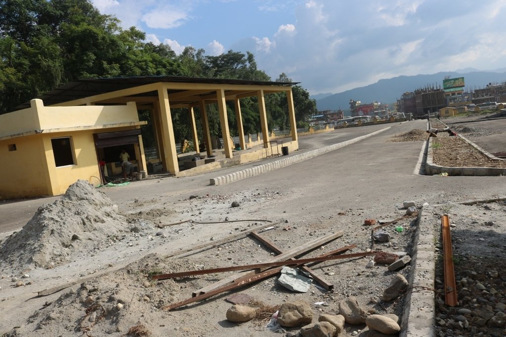 कहिले निर्माण होला वीरेन्द्रनगरको बसपार्क ? किन भयो ढिलाई ? 