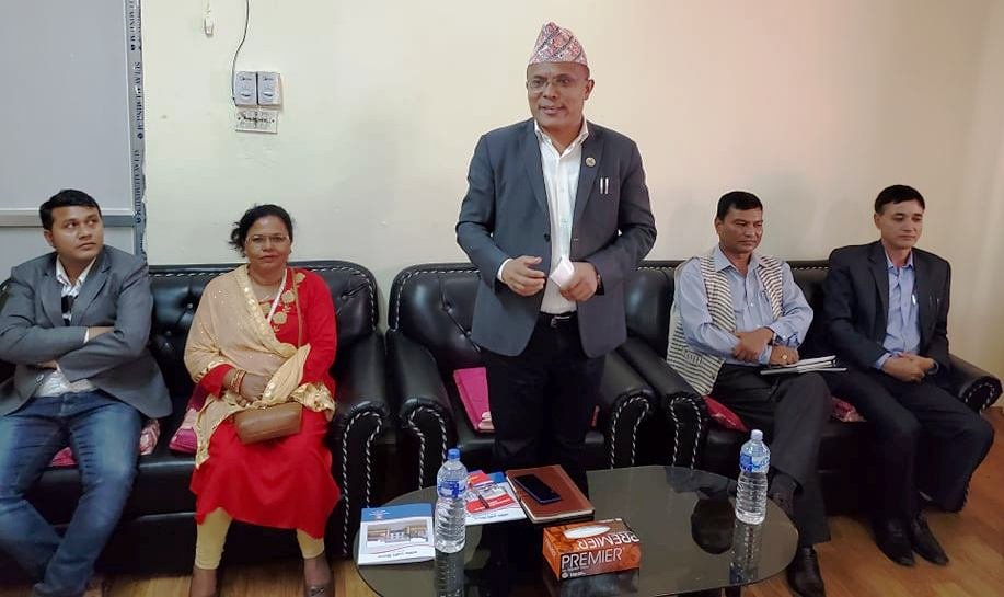 कर्मचारीलाई उच्च मनोबलका साथ काम गर्न मन्त्री रावलको आग्रह