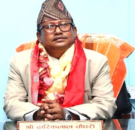 इटहरी उप-महानगरपालिकाका मेयरको दादागिरी : पत्रकारलाई कालो मोसो दलेर शहर घुमाउछु (भिडियो)