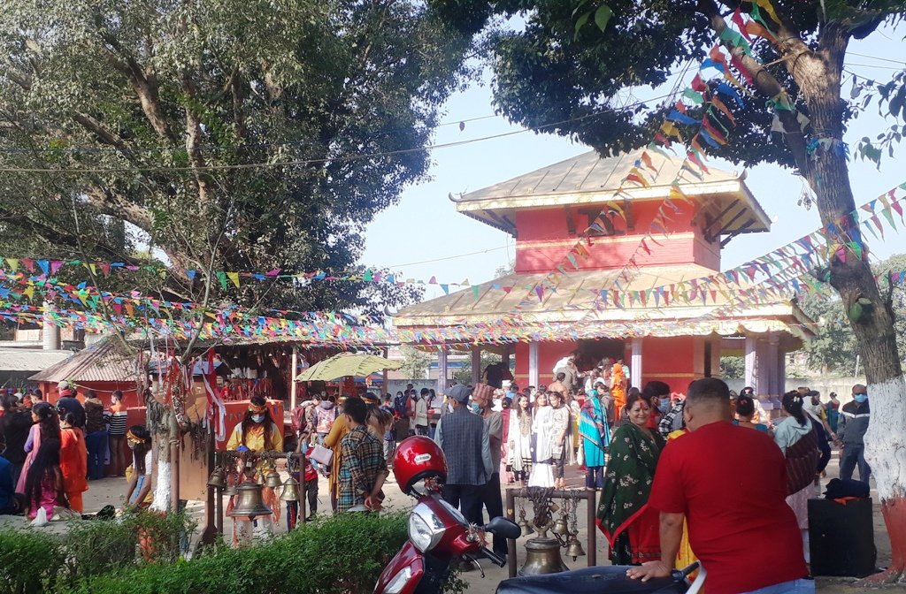 आज महाष्टमी, दुर्गाभवानीको पूजाराधना गरी हर्षोल्लास पूर्वक मनाईदै