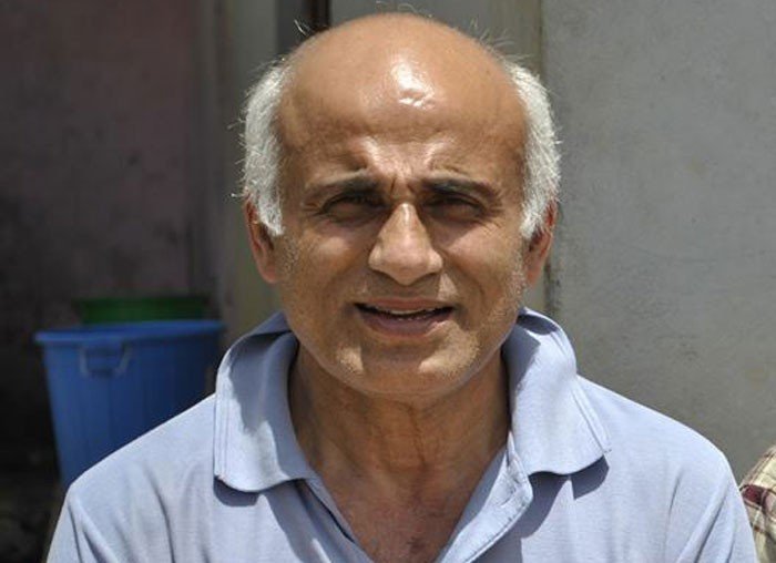 मसँग कुरा गर्ने वा नजिक बसेर फोटो खिचाउनेलाई समेत धम्की