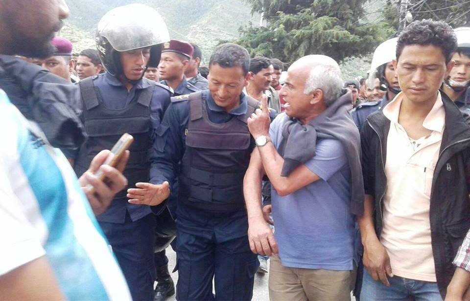 जुम्लामा अनसन बस्न पाएनन् डा.केसी