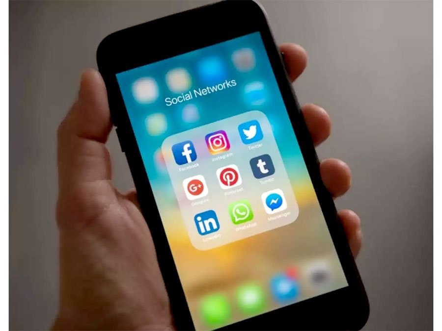 फेसबुकबाट डाटा चोर्ने २५ एपमाथि गुगलको प्रतिबन्ध