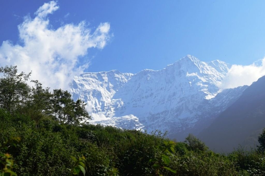 गुर्जा हिमाल आरोहणका क्रममा ८ जनाको मृत्यु