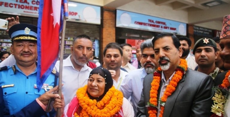 हजयात्री लागे मक्का मदीना