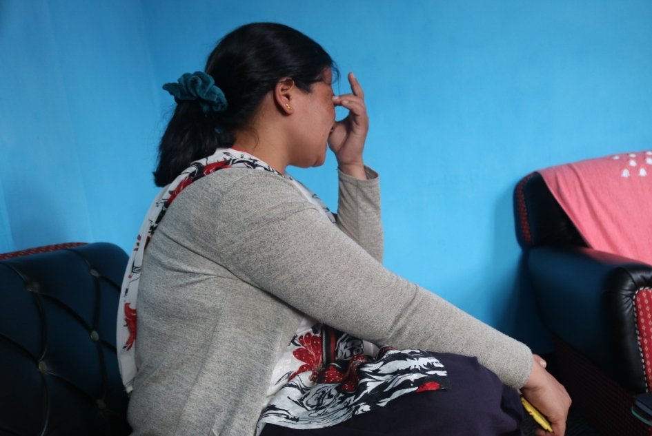 छोरी दुध खान नपाएर तड्पिने, मैले यता निचोरेर फाल्नुपर्ने