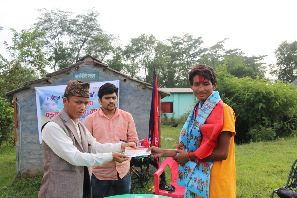 नैतिक शिक्षा र शान्तिका लागि साईकल यात्रा