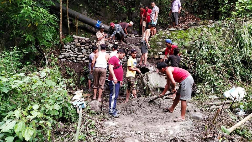 पहिरोका कारण अवरुद्ध सुर्खेत उपत्यकाको खानेपानी बुधवारबाट सुचारु हुने