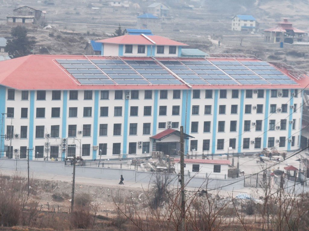 कर्णाली स्वास्थ्य विज्ञान प्रतिष्ठानमा कार्यरत ४ जनामा कोरोना संक्रमण, आकस्मिक बाहेकका सबै सेवा बन्द