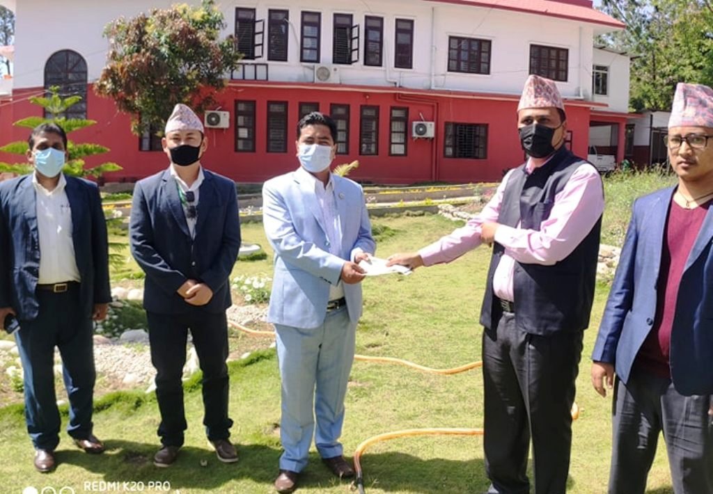 प्रदेश 'विपद् व्यवस्थापन कोष' लाई कृषि विकास बैंक कर्णाली प्रदेश कार्यालयको ५ लाख सहयोग