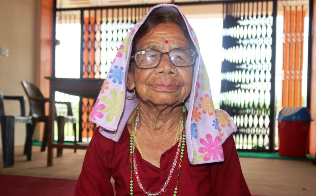 मंगलमायाले पाइन् ७५ वर्षमा नागरिकता, छोरा जस्ता बालकृष्ण बने संरक्षक