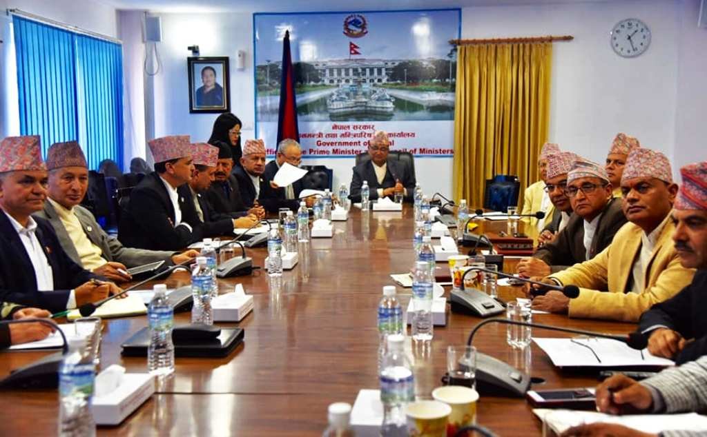 मंगलबारदेखि नेपाल लकडाउनः एकसाता घर बाहिर निस्कन नपाइने