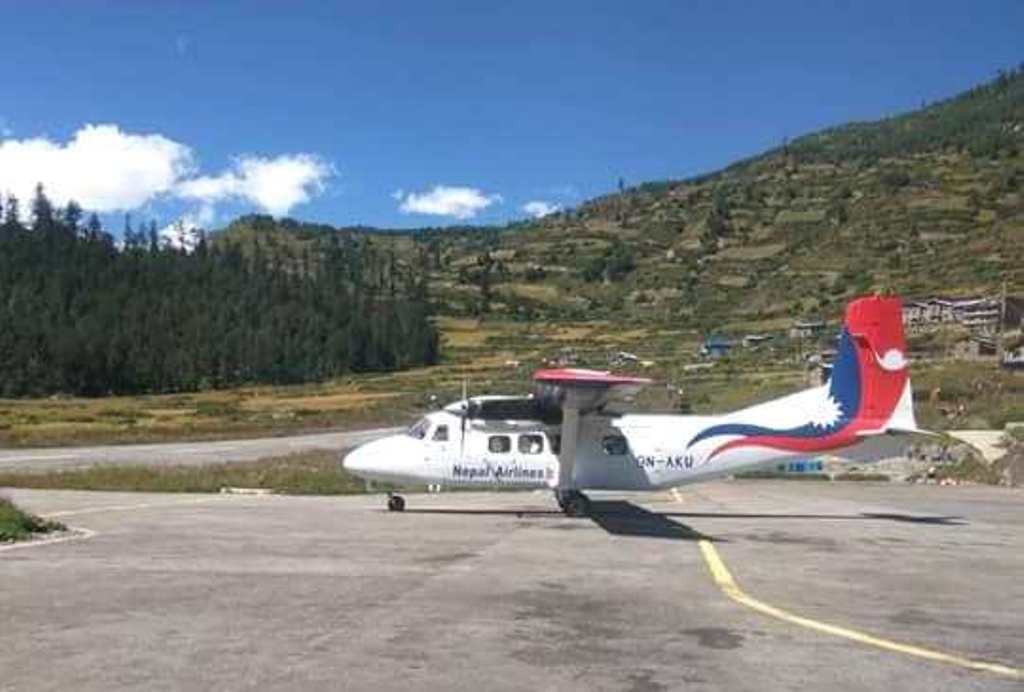 सिमकोट बिमानस्थलमा नेपाल एयरलाईन्सको वाई १२ जहाजको परिक्षण