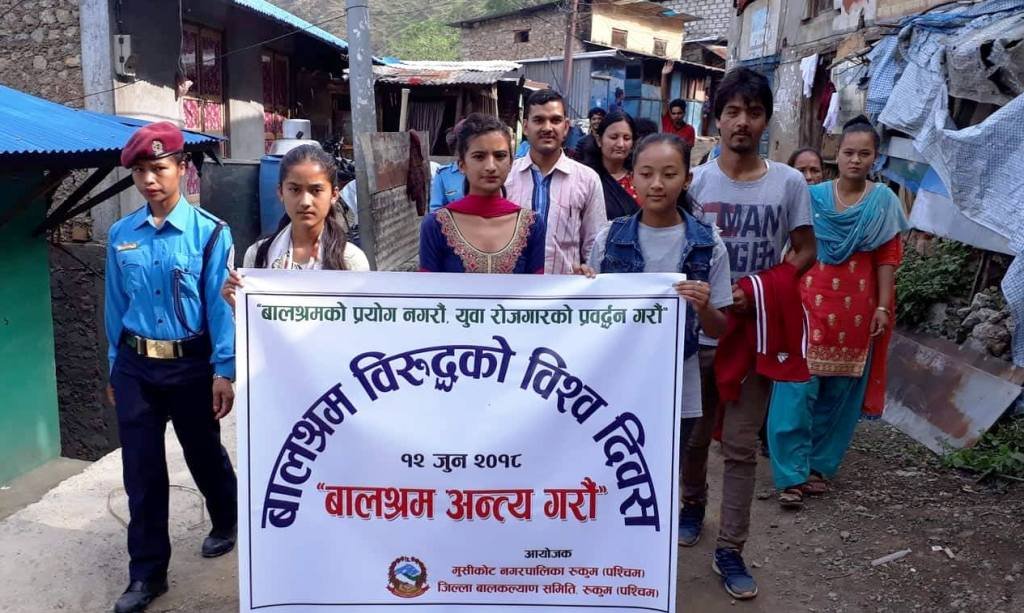 मुसीकोटमा भेटिए ६ जना बालश्रमिक