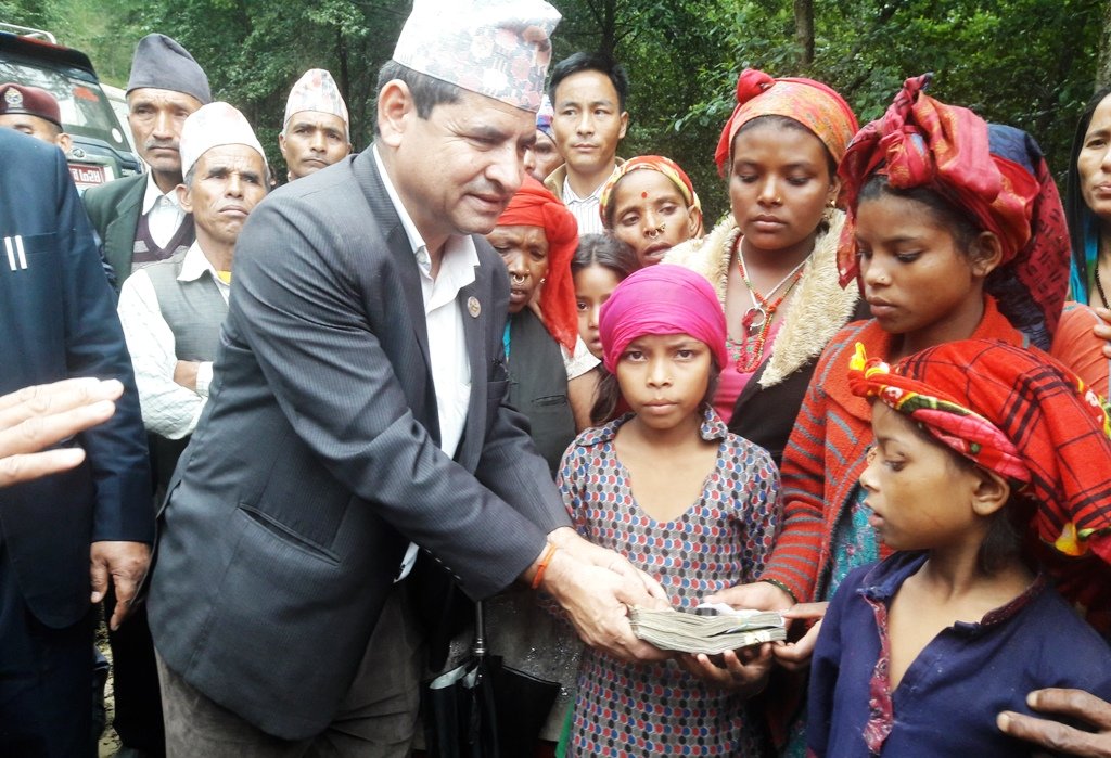 प्रदेश सरकारद्वारा पीडितलाई राहत प्रदान 