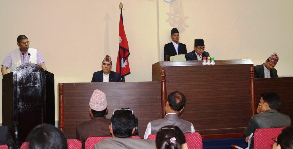 कर्णाली प्रदेश सभाको १४ औं बैठक : सांसदहरु विच नीति कार्यक्रमको बिरोध र बचाउ श्रृङ्खला