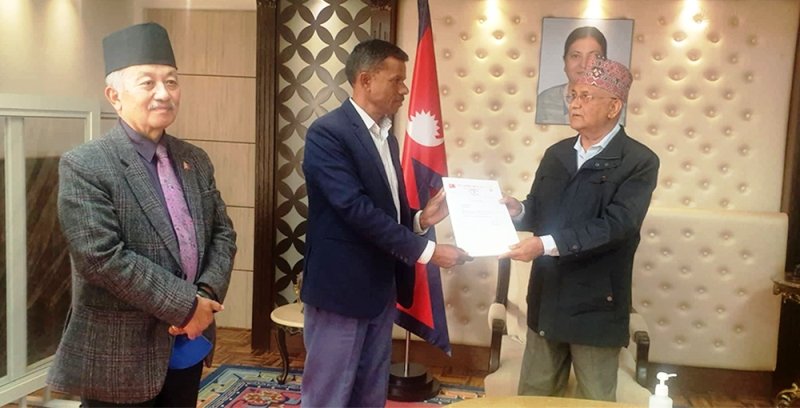 नेकपा प्रमुख सचेतकबाट देव गुरुङ हटाईए, विशाल भट्टराई बने सचेतक