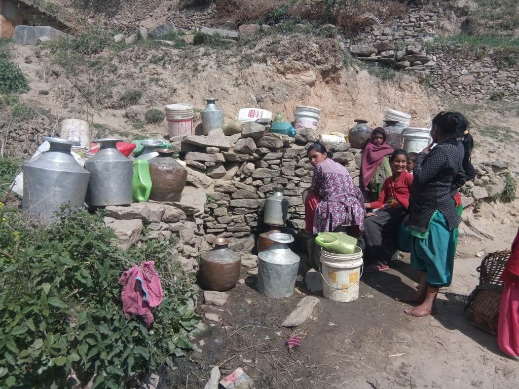 पलाताबासी खानेपानीको अभावमा