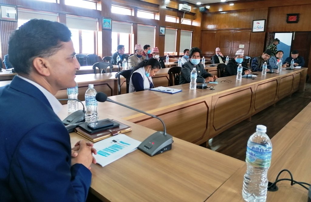 सांसदसँग सुझाव लिदै पर्यटन मन्त्री भट्टराई