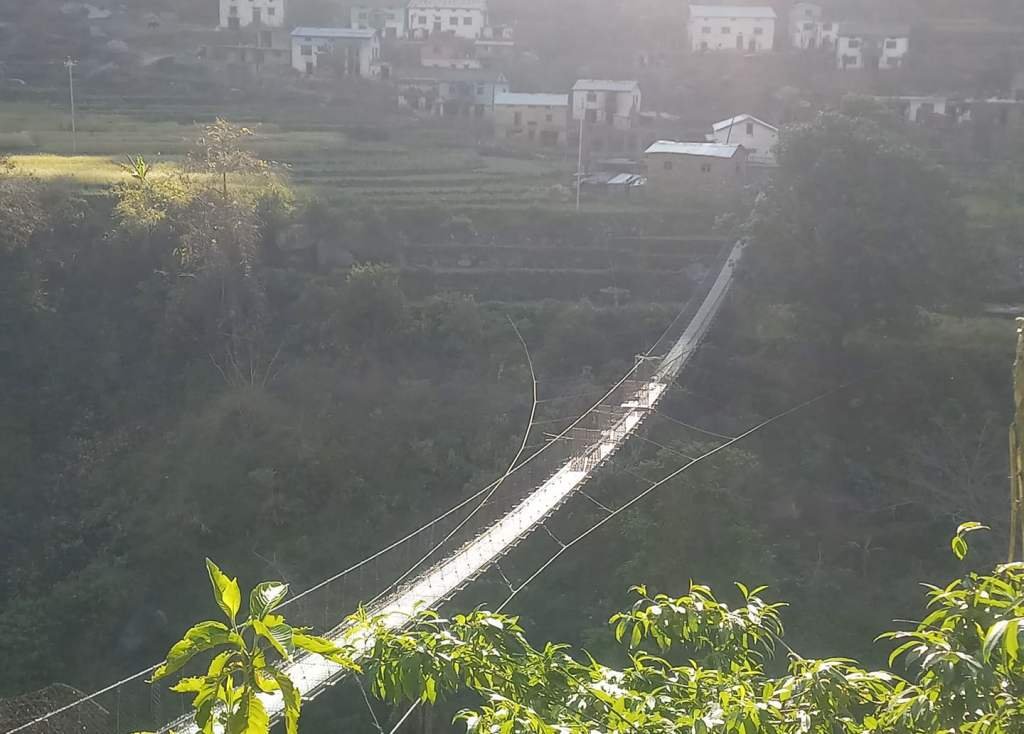 कोरोना भाइरसबाट जोगिन झोलुङ्गे पुलमा अवरोध