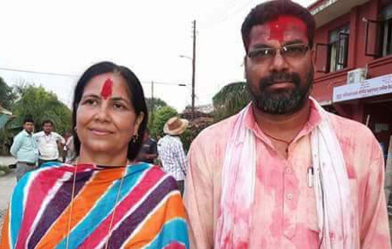 धनगढी उपहानगरपालिकामा रुखलाई मकैको बोटले यसरी दिँदैछ धक्का