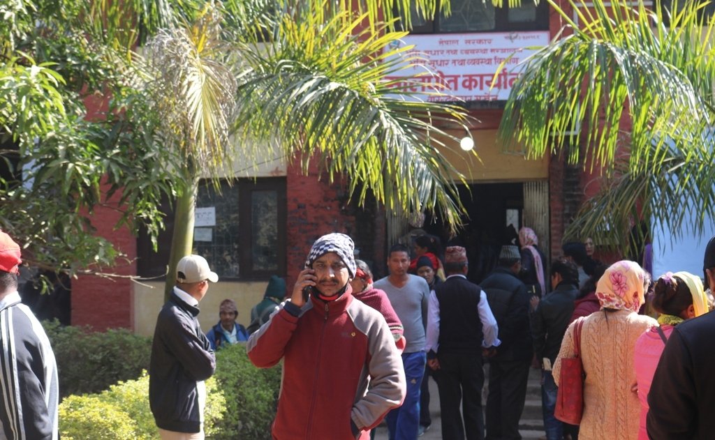 मालपोत कार्यालयका निमित्त प्रमुख घुस लिँदा लिँदै पक्राउ