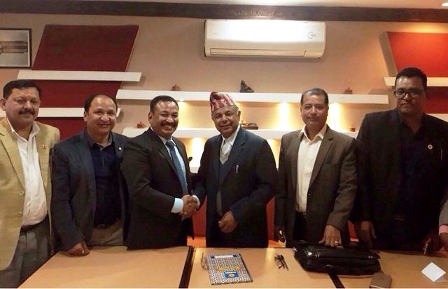 दुई सुनचाँदी महासंघ एक हुदै